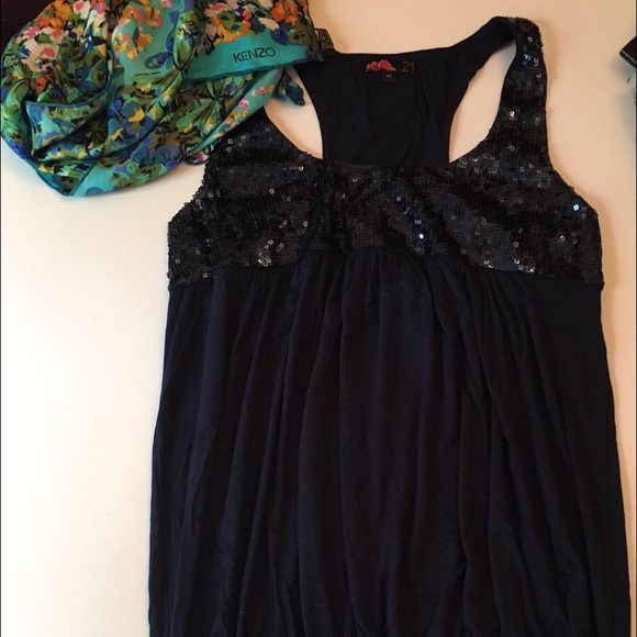 Forever 21 Blue sequin dress‎ - Picture 1 of 3